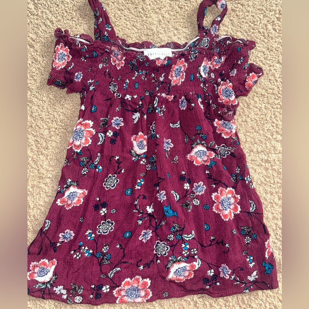 Girls Peek a boo shoulder top